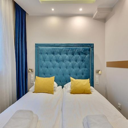 Flatbook Apartments Waterlane Island Spa With Riverview Gdansk Bagian luar foto