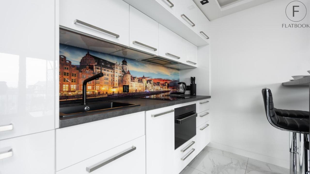 Flatbook Apartments Waterlane Island Spa With Riverview Gdansk Bagian luar foto