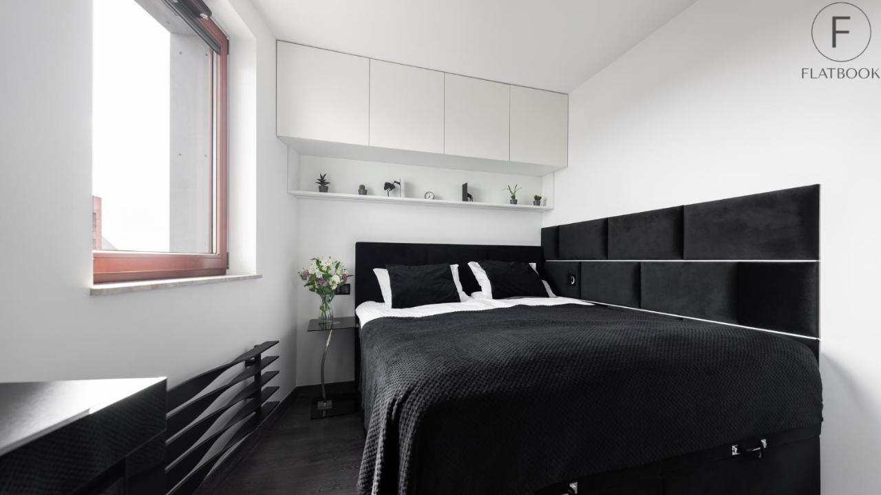 Flatbook Apartments Waterlane Island Spa With Riverview Gdansk Bagian luar foto