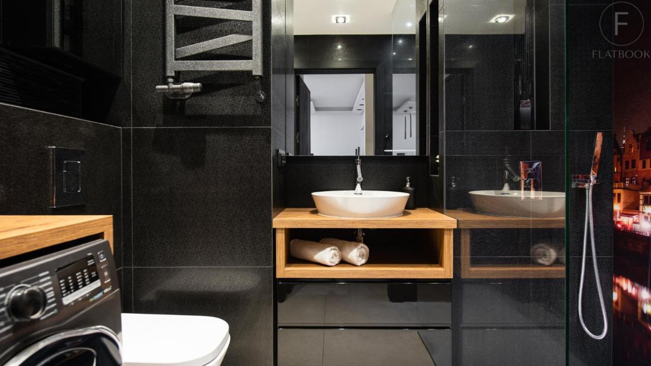 Flatbook Apartments Waterlane Island Spa With Riverview Gdansk Bagian luar foto